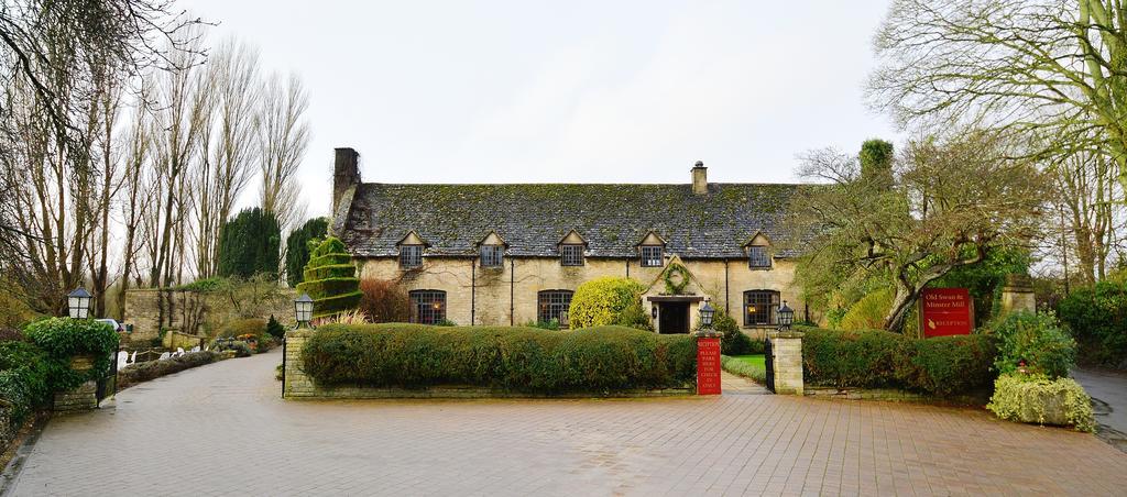 Coombe Cottage Sutton Green ภายนอก รูปภาพ
